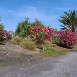 Casa Atlantida-quiet House With Balcony And Fast Wifi Semesterbostad *