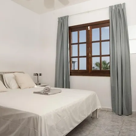 Casa Atlantida-quiet House With Balcony And Fast Wifi Ferienhaus *