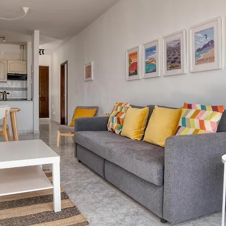 Hébergement de vacances Casa Atlantida-quiet House With Balcony And Fast Wifi