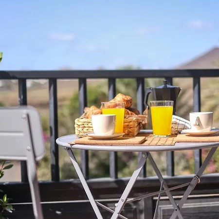 Casa Atlantida-quiet House With Balcony And Fast Wifi Costa Teguise